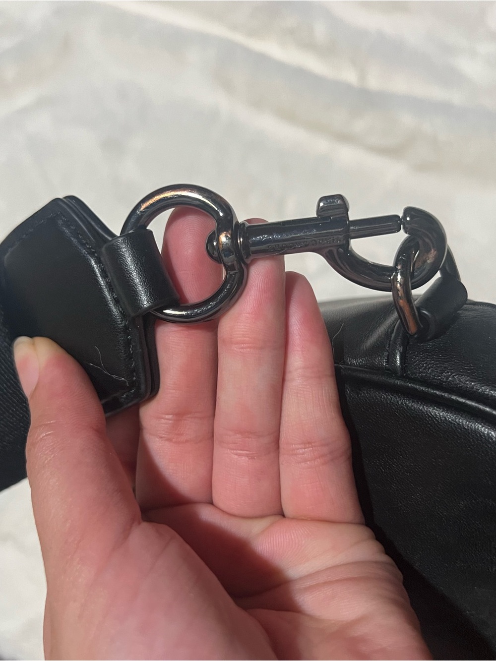 Marc Jacobs Black Leather Logo Belt Bag - Picture 4 of 5